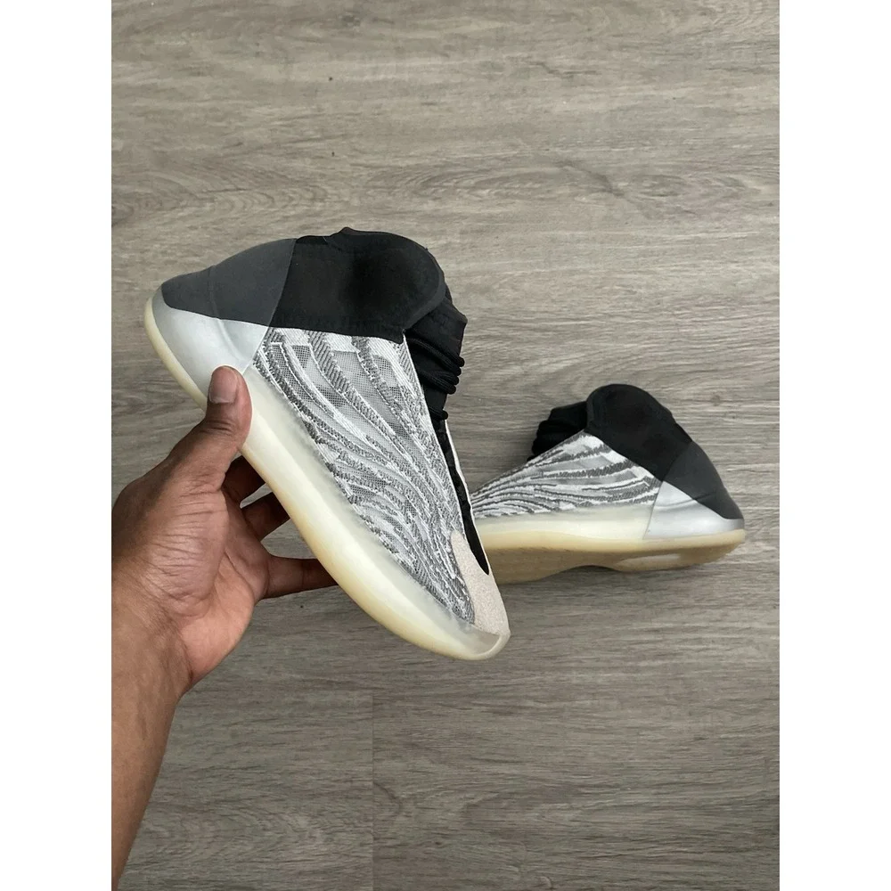 Size 5- Adidas Yeezy Quantum Q46473